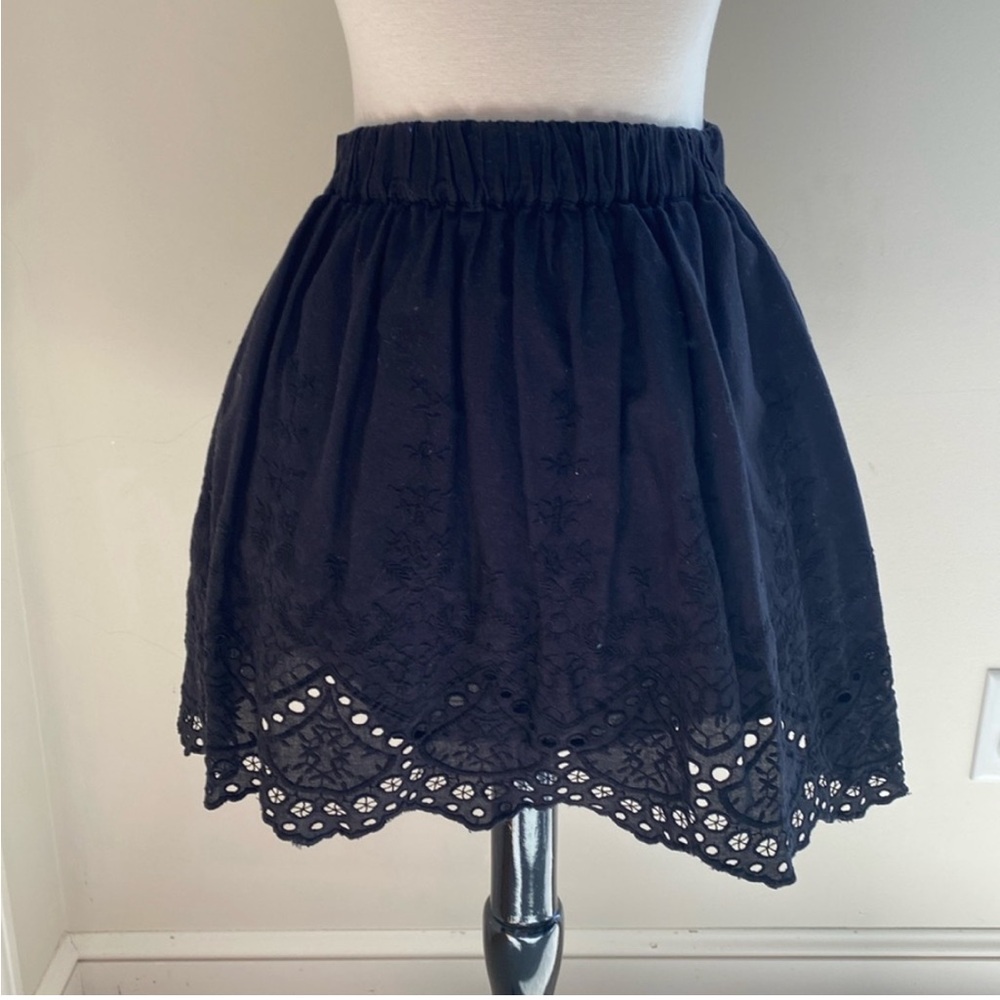 H&M Black Lace Skater Skirt